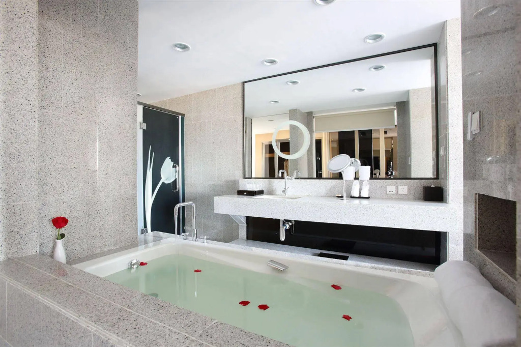 Qingdao Jinfuyue Hotel (Heilongjiang Middle Road Oriental City Branch)