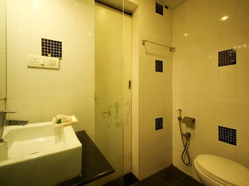 OYO 7752 Hotel Diva Residency