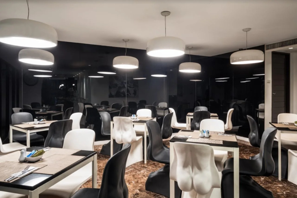 S33 Compact Sukhumvit Hotel