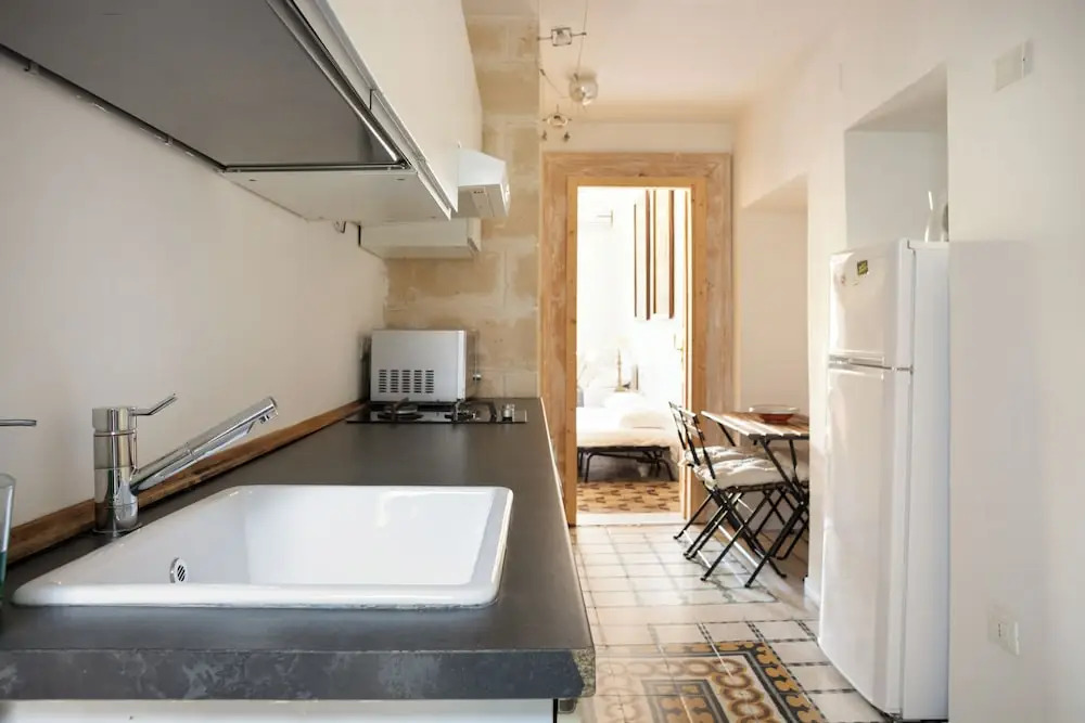 Bari LandLord 71