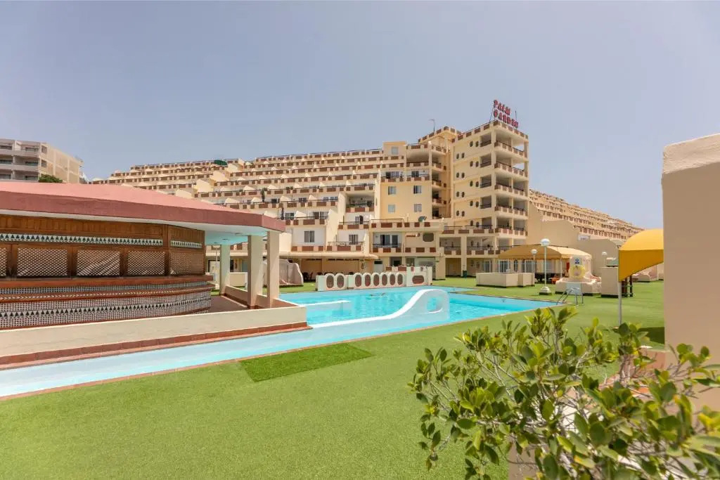 beach at 250 m, ocean view, 2 bedrooms, Wi-Fi