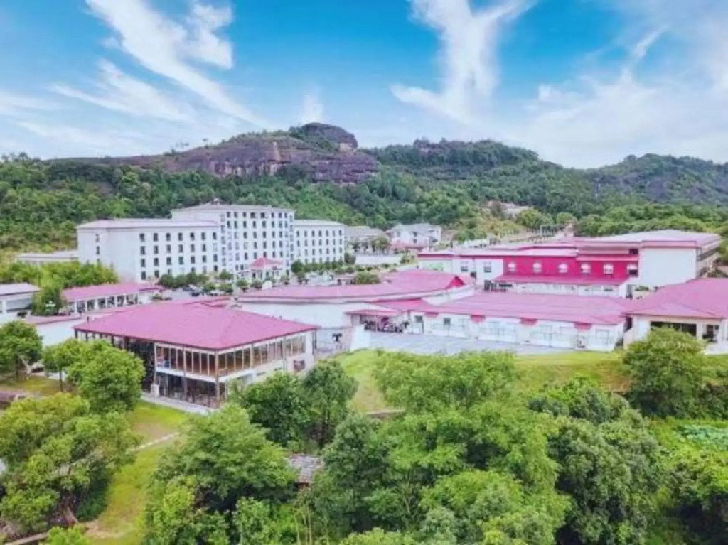 Longhushan Huaquan Boutique Hotel