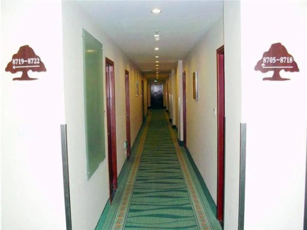 GreenTree Inn Jiangsu Wuxi Lingshan Scenic spot Express Hotel