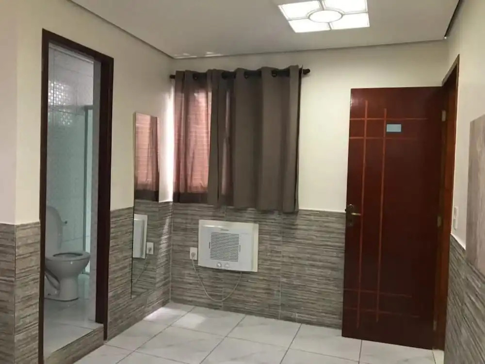 Hotel Caliente - Café da Manhã e Estacionamento Incluso