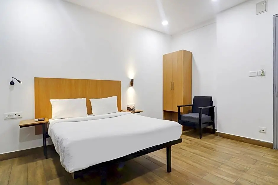 OYO 78364 TOWNHOUSE 388 Madhapur