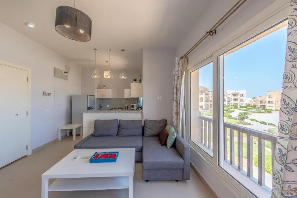 Lagoon View 1BR Apartment in Waterside El Gouna