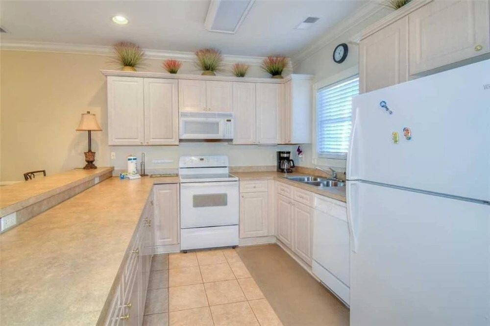 Magnolia Pointe 203-4877P