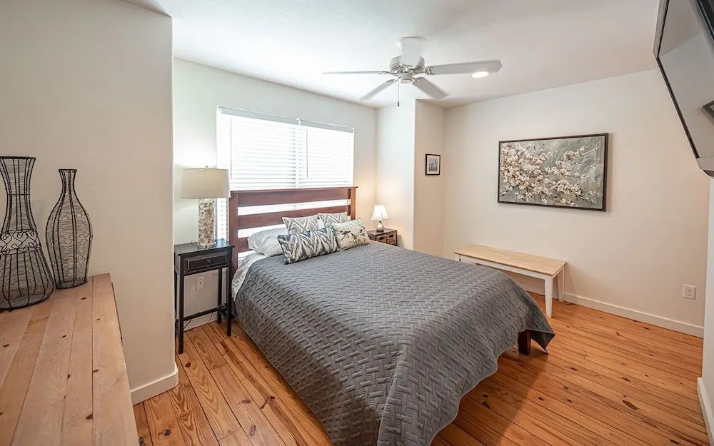 Brons Beach Shack - 3 Br Home
