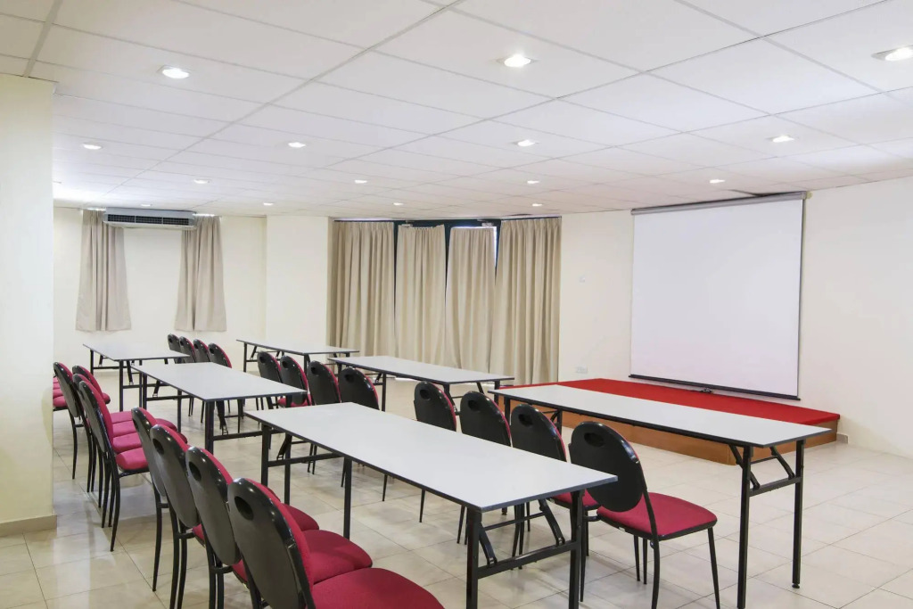 Golden View Serviced Apartments