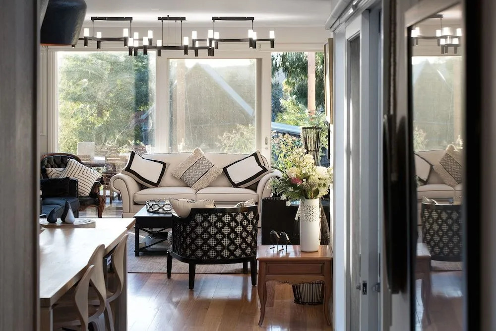 The Lux Luxury 4 bedroom, 2 bathroom, with stunning garden