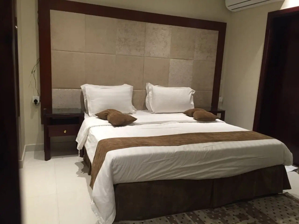 Al Muhaidb Residence Holiday Homes Al Hada Resort - Economic