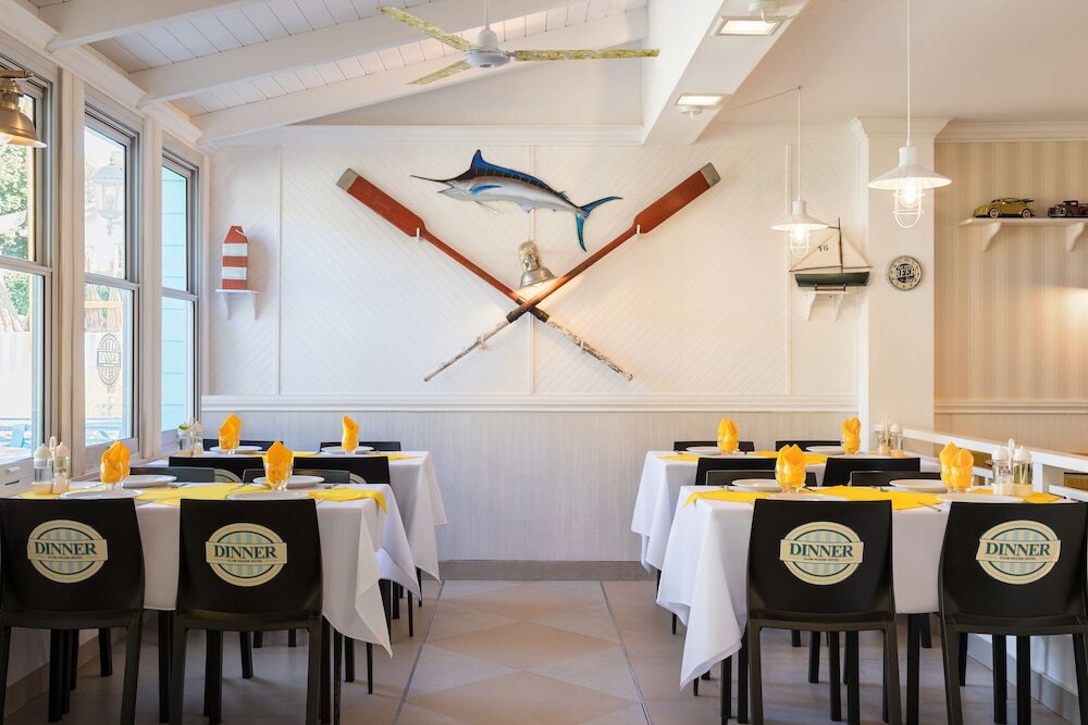 Club House Hotel
