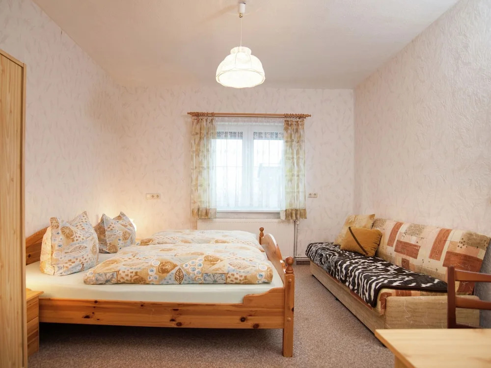 Pretty Holiday Home in Neustadt am Rennsteig Near Ski Area