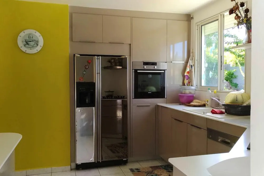 House with 2 Bedrooms in Sainte-Rose, with Enclosed Garden And Wifi - 300 M From the Beach