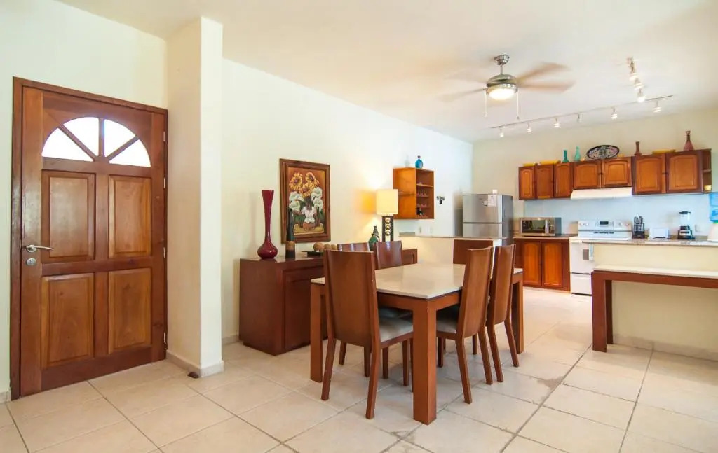 Lovely 4BR Condo in the Heart of Playa del Carmen!