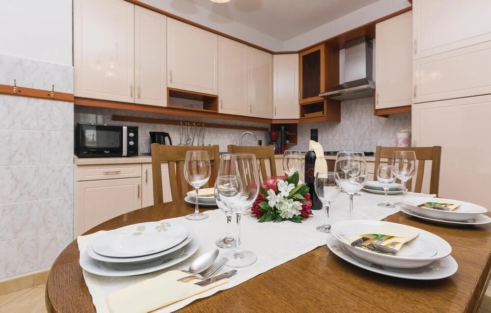 Nice Home in Vrsi With Wifi and 3 Bedrooms