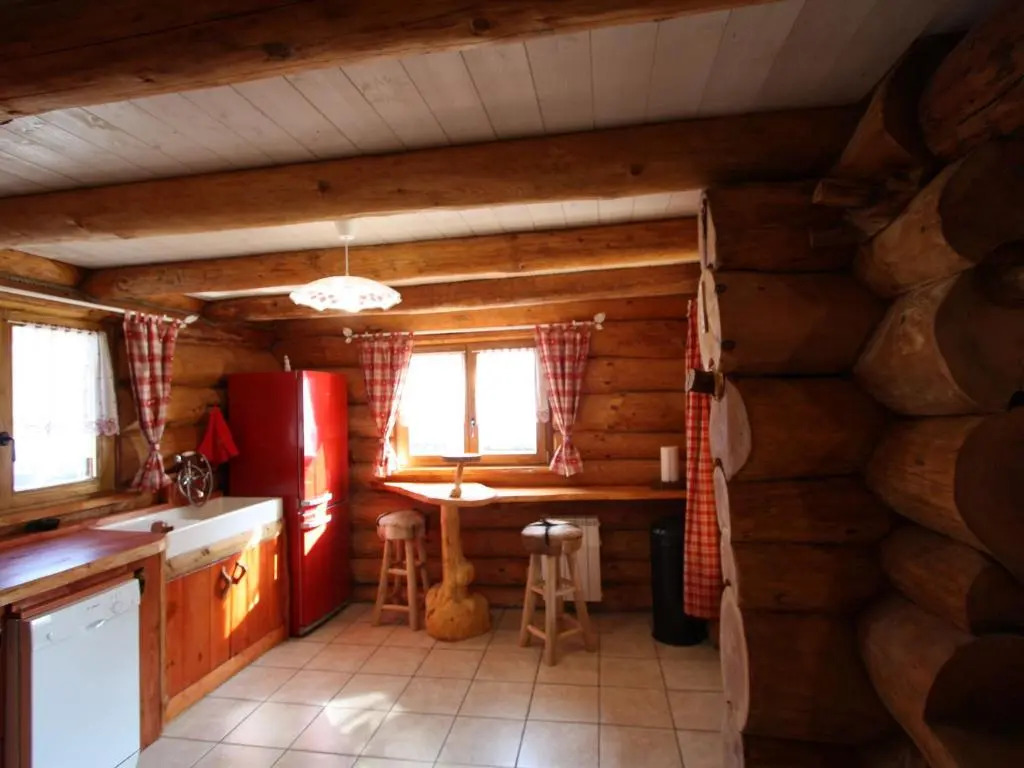 Fuste insolite avec balcon et terrasse dans les Vosges - FR-1-589-241