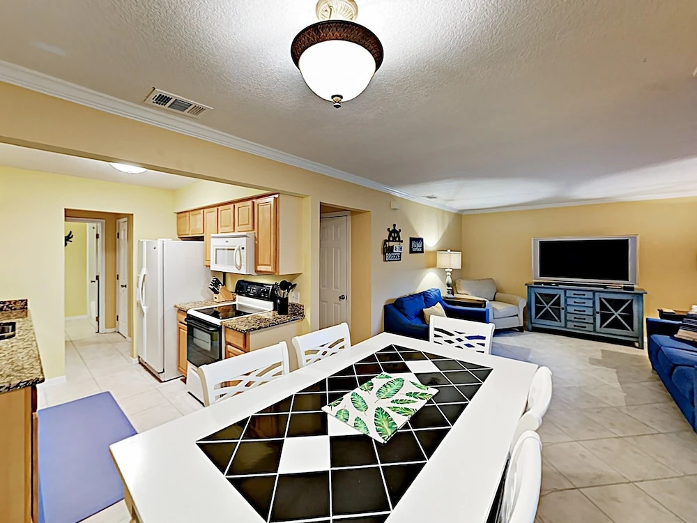 7 Saint Augustine - 2 Bedroom Condo