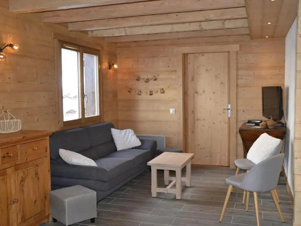 Chalet Le Grand-Bornand, 6 pièces, 10 personnes - FR-1-467-65
