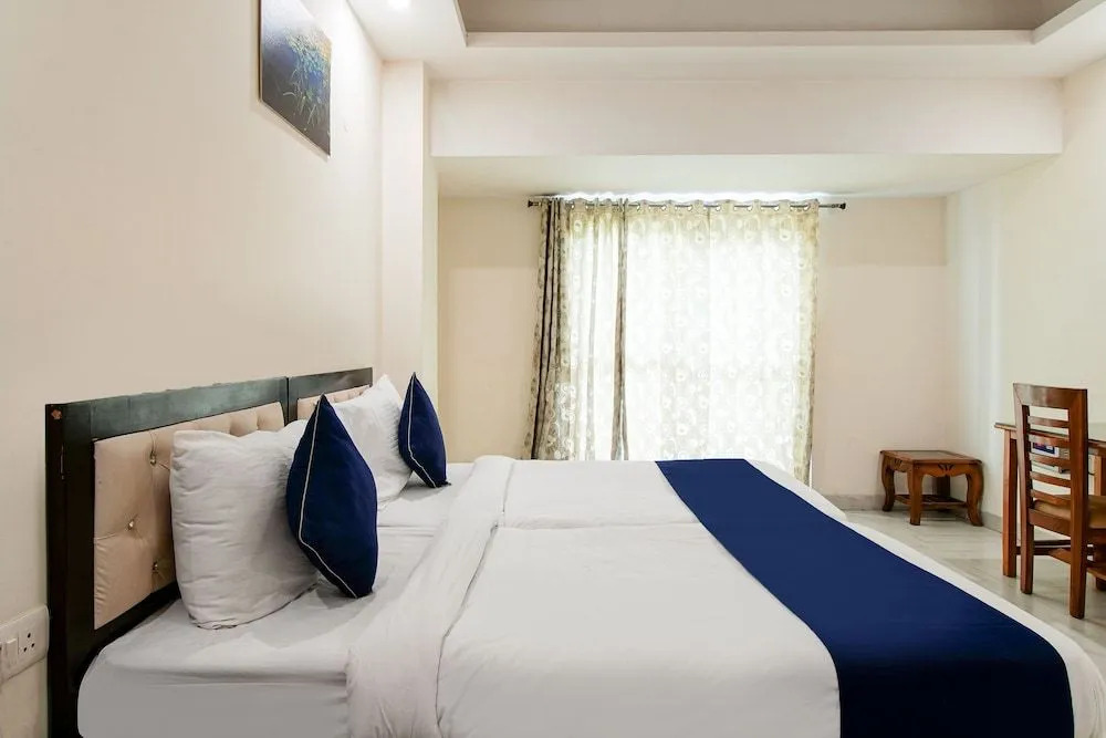 OYO Rooms Golf Course Road II