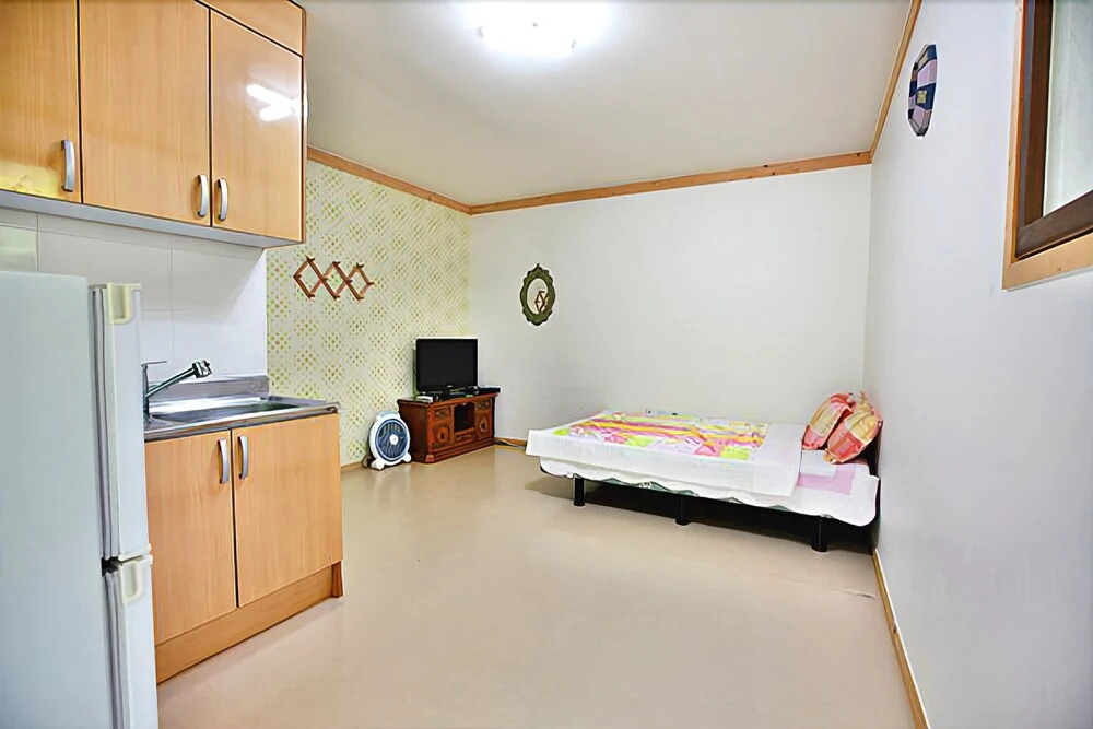 Gapyeong Yujeong Sanbang Pension
