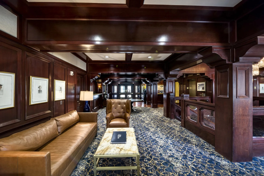 Poste Montane Lodge by East West