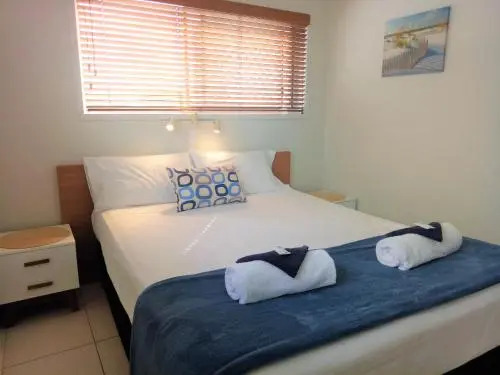 Cranbourne Court Unit 7