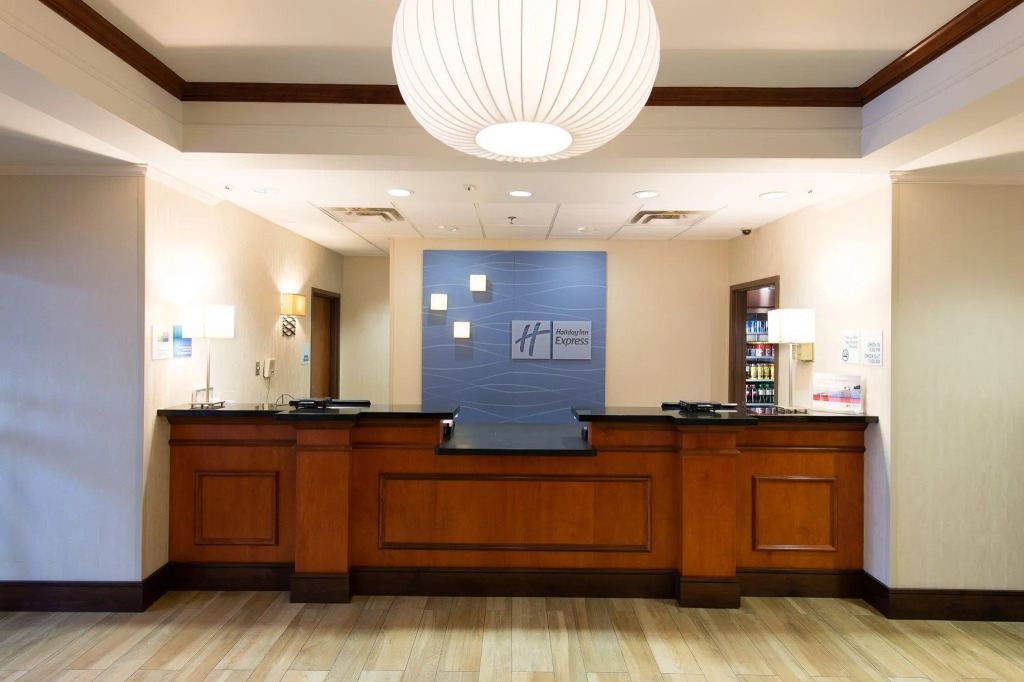 Holiday Inn Express Hotel & Suites Walterboro I-95