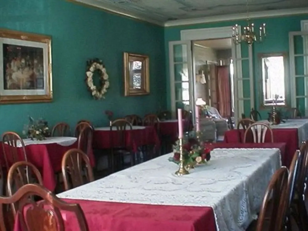 Russell-Cooper House