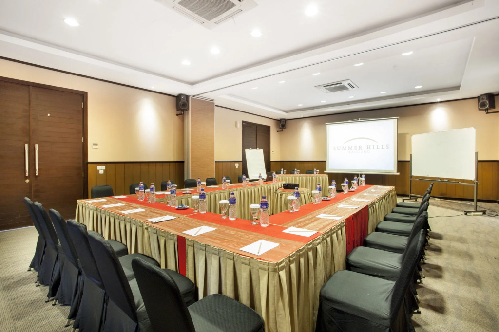 Summer Hills Hotel & Villas Bandung
