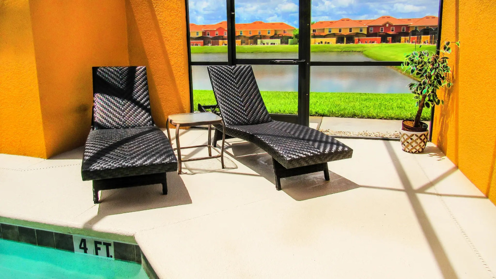 Magical 4 bed/3 bath home w/pool, grill & more!, Kissimmee, US