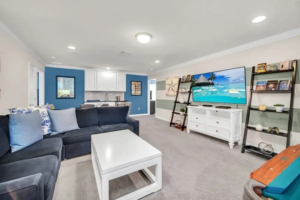 Luxury MultiFamily Gem ~ Mins to Disney ~ Pool/Spa