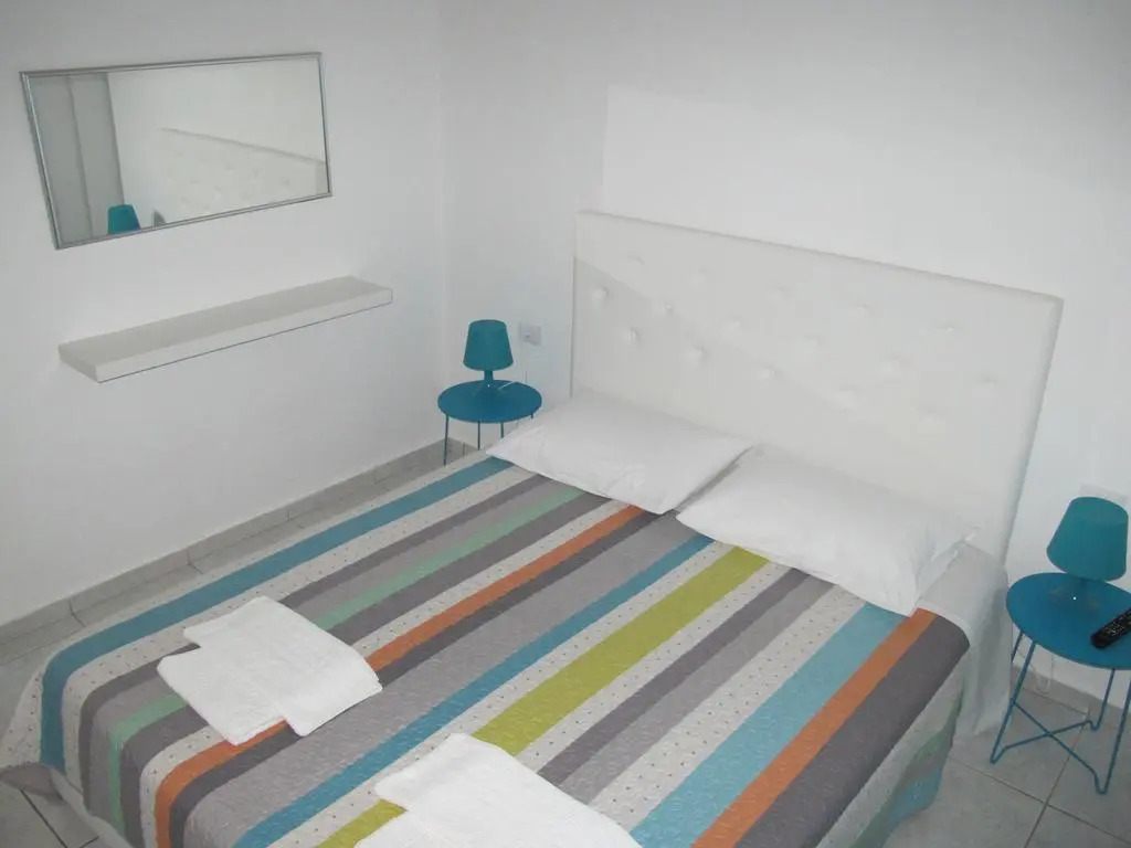 Nikolas Apartments