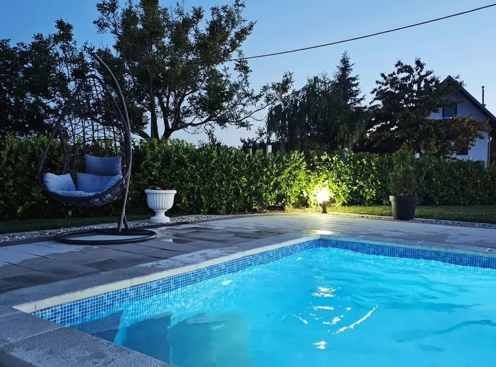 Villa Cerina - Three Bedorom Villa with Outdoor Swimming Pool