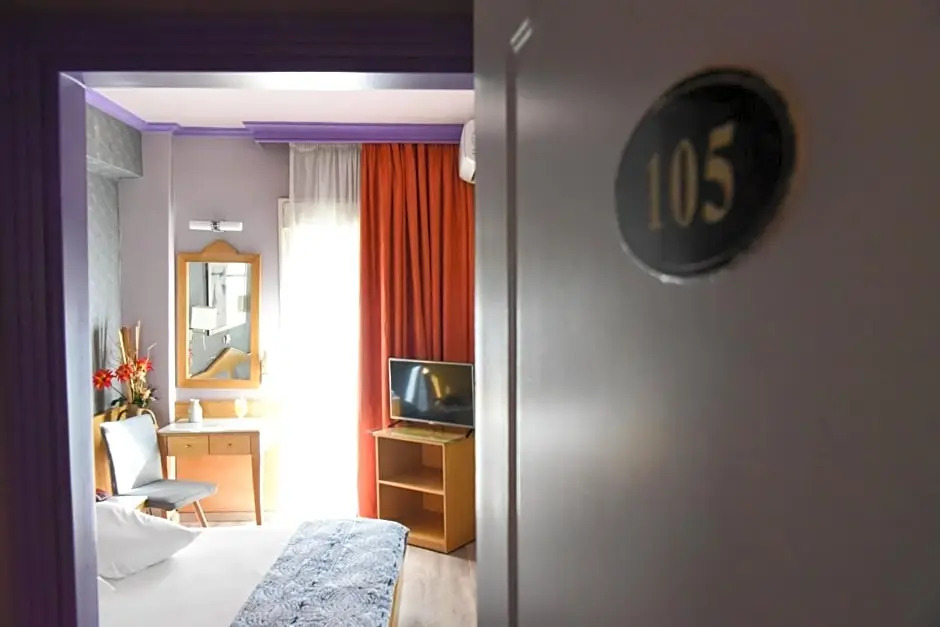 Eva Hotel Piraeus