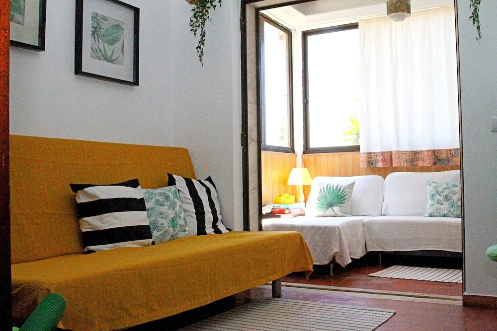 House With 3 Bedrooms in Santo Isidoro, With Wonderful sea View, Enclosed Garden and Wifi