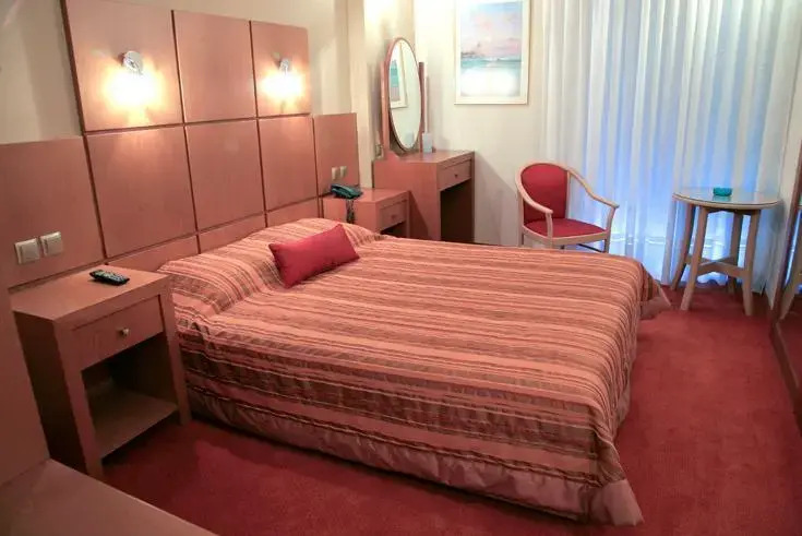 Iro Hotel