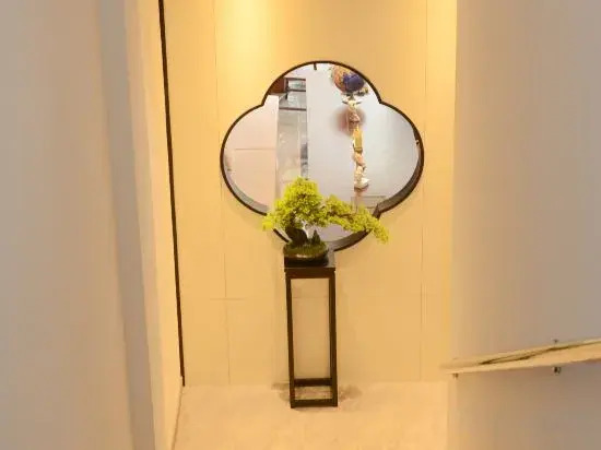 Ruifeng Hotel (Huangshi North Railway Station)