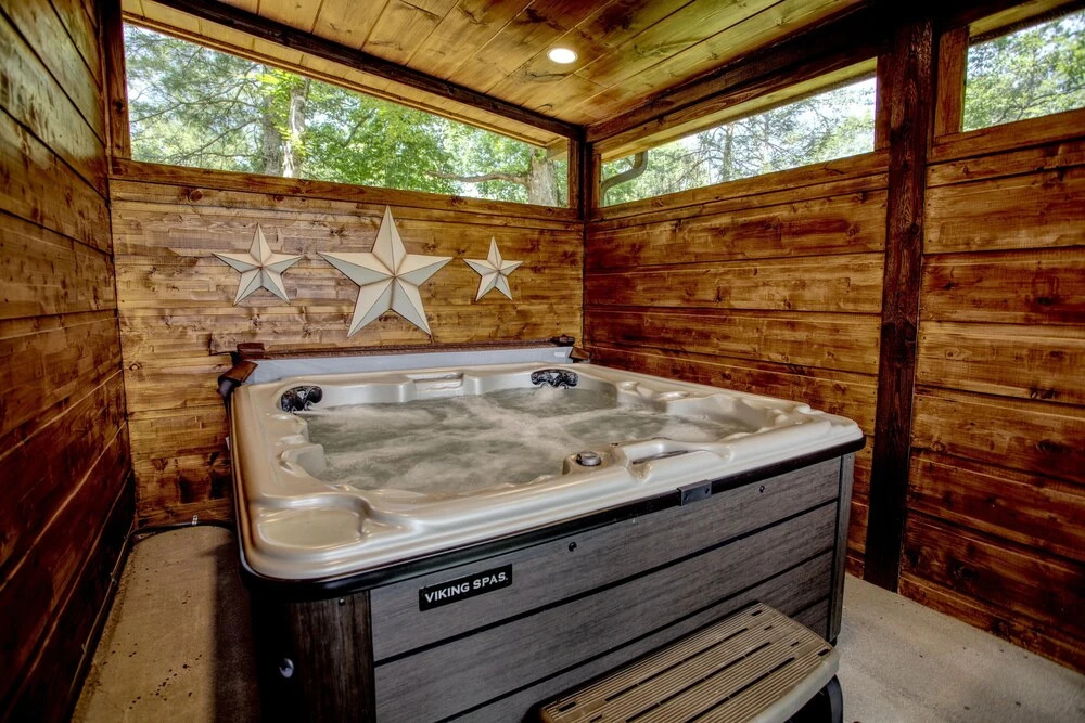 Scenic Solitude 2 Bedroom Home by Redawning