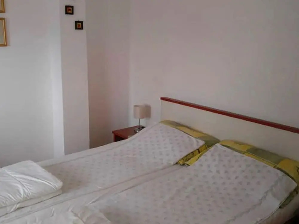 Cosy Apartment in Klenovica With Garden