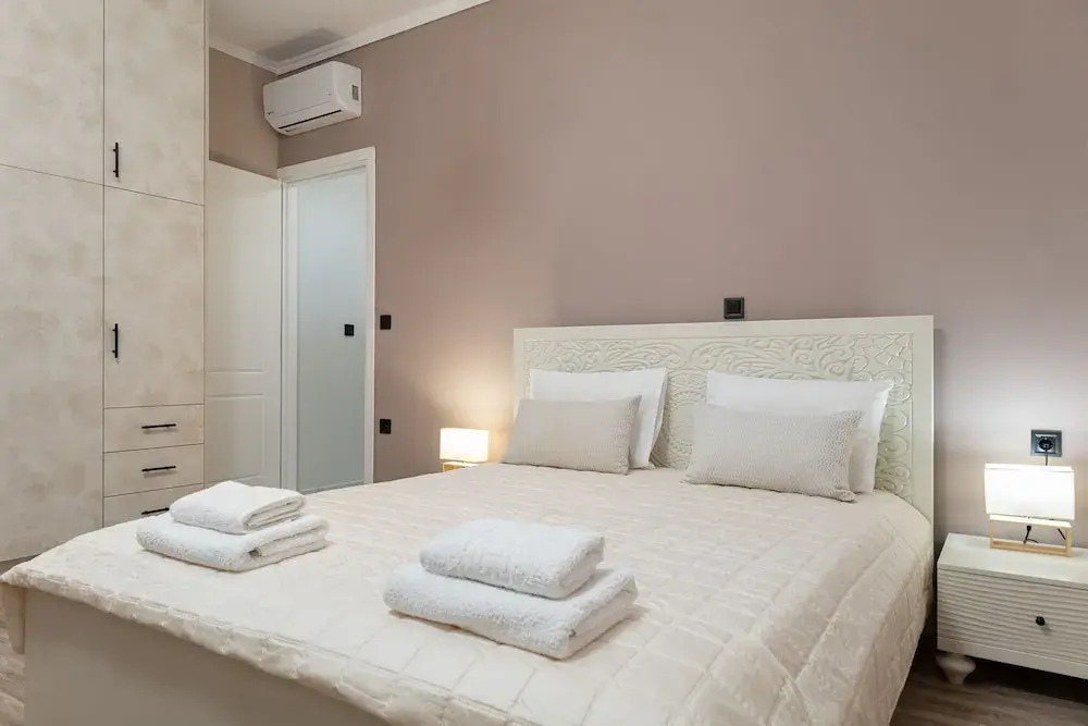 Evangelia's Residence