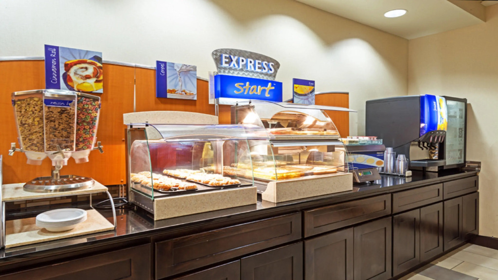 Holiday Inn Express Hotel & Suites North Seattle - Shoreline