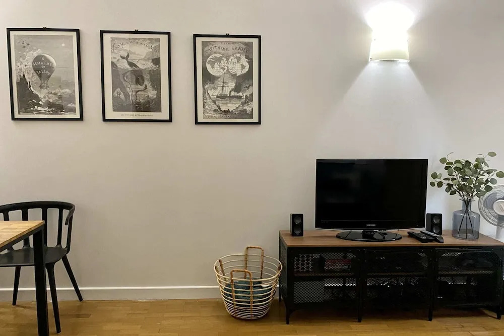 Family/modern 4 People With Netflix -15 min Walk From Center