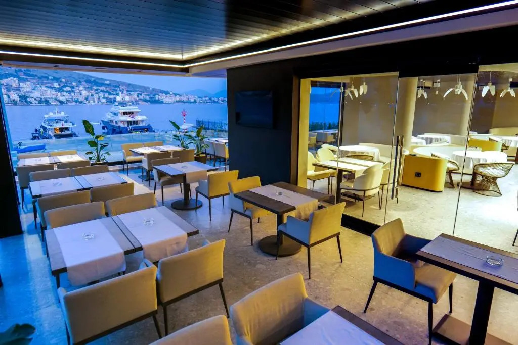 AlYACHT Premium Hotel