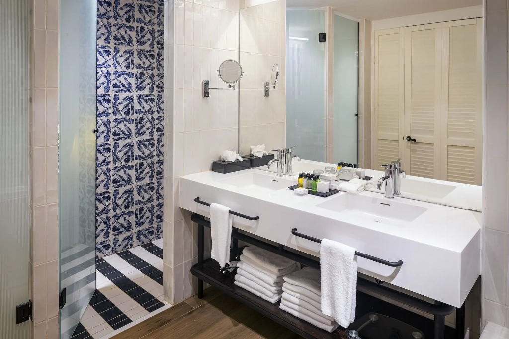 Ocean Coral Spring - All Inclusive