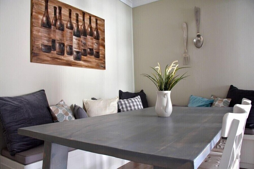 Three Bedrooms Apartment in City Center