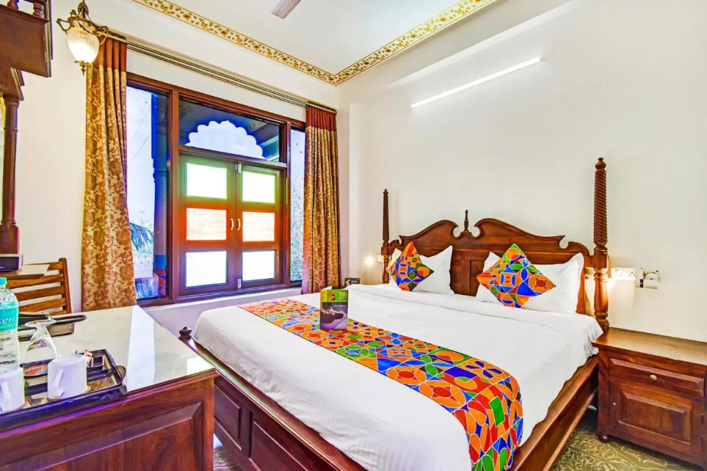 Fabhotel Shree Villas