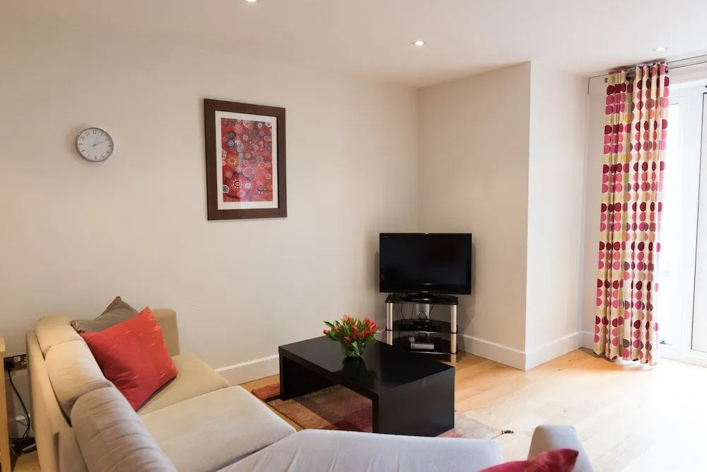 Your Space Apartments - The Hamiltons