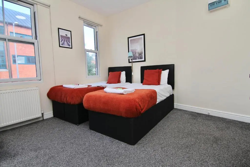 Lovely Twin Bed Studio Near Coventry Shopping Centre