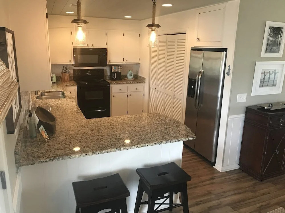 Oh Happy Day! 4 Bedroom Home